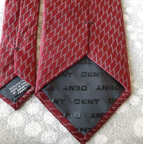 Men's Tie - Picture 3 of 3